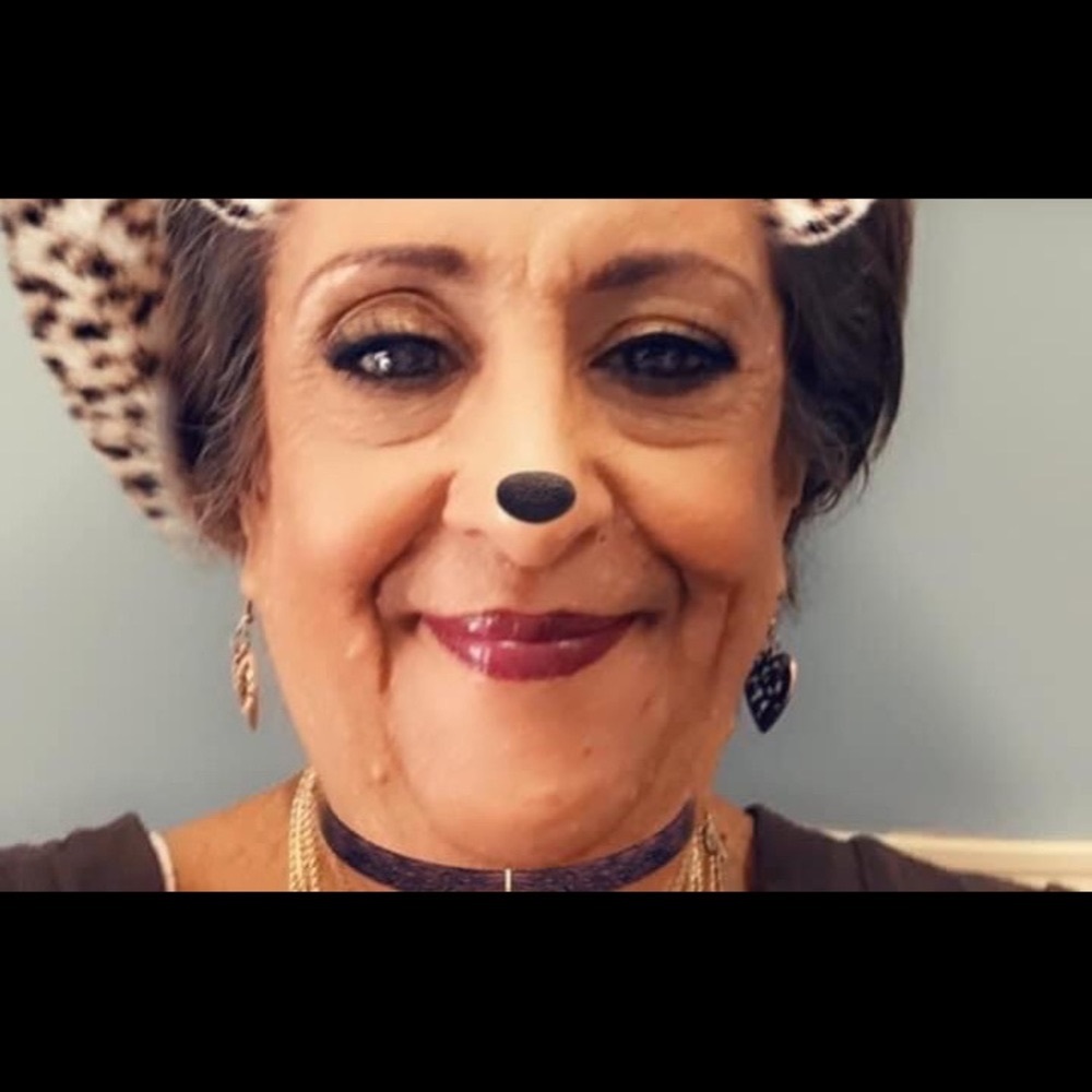 Meet your Posher, Rosalinda f